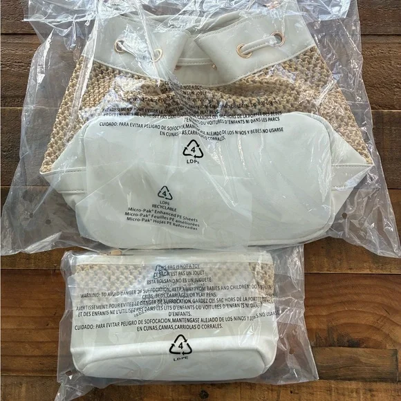 Saks Fifth Avenue Woven Straw Drawstring Bucket Bag - ONLY WHITE IS FOR SALE - Picture 4 of 4